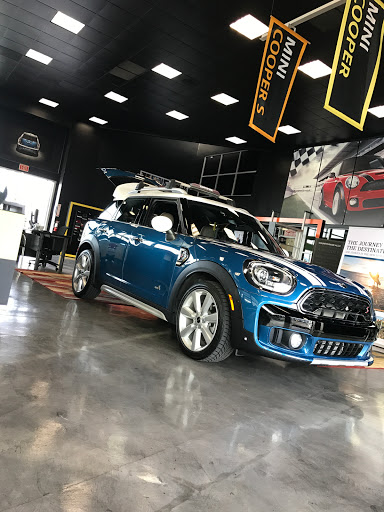 Car Dealer «MINI of Ontario», reviews and photos, 1251 Auto Center Dr, Ontario, CA 91761, USA