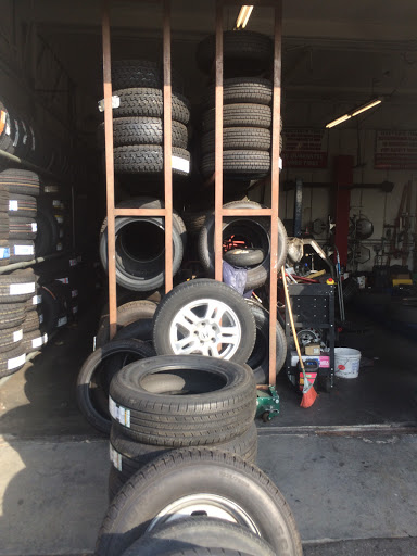 Hector's Tires