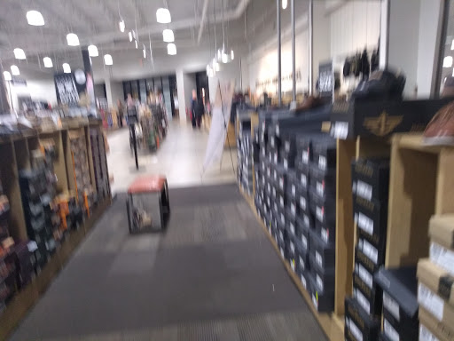 Shoe Store «DSW Designer Shoe Warehouse», reviews and photos, 1 Walden Galleria, Buffalo, NY 14225, USA