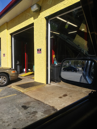 Auto Repair Shop «Meineke Car Care Center», reviews and photos, 1512 Kirkwood Hwy, Wilmington, DE 19805, USA