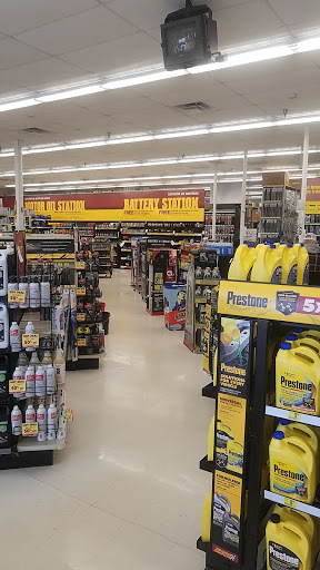 Auto Parts Store «Advance Auto Parts», reviews and photos, 861 N Randall Rd, Batavia, IL 60510, USA