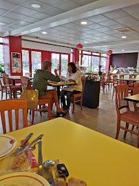 Atmosphère du Restaurant Le palais d'asie à La Valette-du-Var - n°11