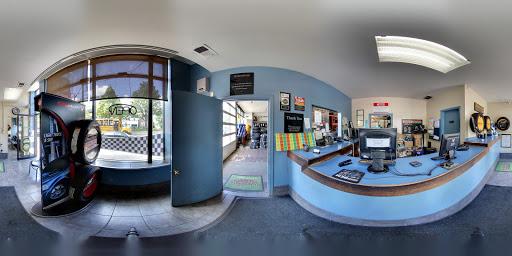 Tire Shop «Ashland Tire & Auto», reviews and photos, 3737 N Ashland Ave, Chicago, IL 60613, USA