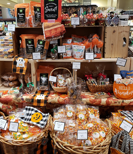 Grocery Store «The Fresh Market», reviews and photos, 13499 S Cleveland Ave, Fort Myers, FL 33907, USA