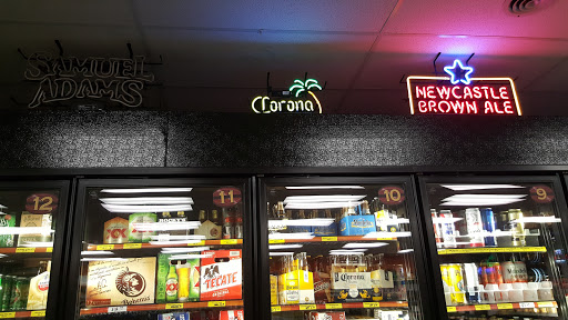 Liquor Store «Willow Liquors», reviews and photos, 2657 Shermer Rd, Northbrook, IL 60062, USA