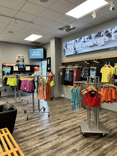 Sporting Goods Store «Fleet Feet Sports Greensboro», reviews and photos, 3731 Lawndale Dr, Greensboro, NC 27455, USA