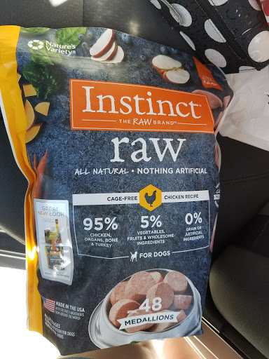 Pet Supply Store «Pet Pros Hillsboro», reviews and photos, 7290 NE Butler St, Hillsboro, OR 97124, USA