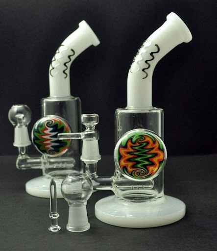 Tobacco Shop «Sunny Smoke Shop», reviews and photos, 34 Railroad Ave, Gloucester, MA 01930, USA