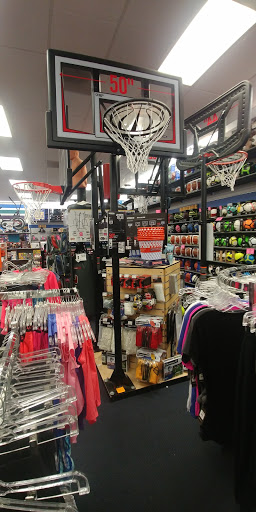 Sporting Goods Store «Big 5 Sporting Goods», reviews and photos, 4794 Manzanita Ave #1, Carmichael, CA 95608, USA