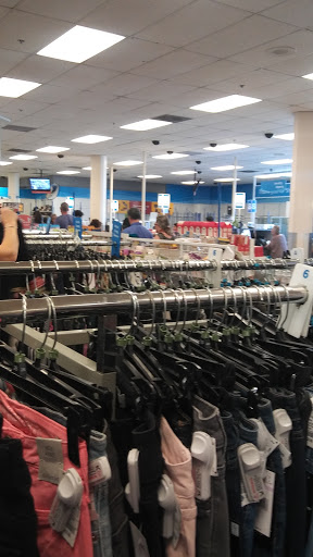 Clothing Store «Ross Dress for Less», reviews and photos, 13750 Riverside Dr, Sherman Oaks, CA 91423, USA