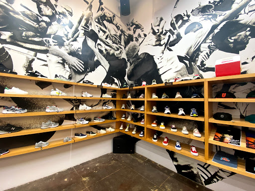 Shoe Store «Undefeated Santa Monica», reviews and photos, 2654 Main St # B, Santa Monica, CA 90405, USA
