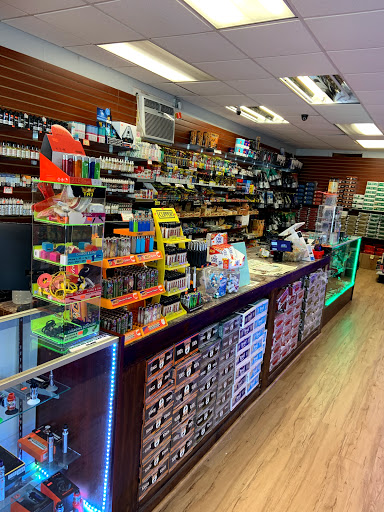 Tobacco Shop «Vape City Smoke Shop», reviews and photos, 234 Pulaski Blvd, Bellingham, MA 02019, USA