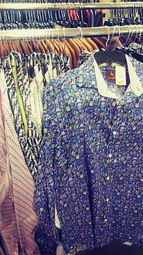 Clothing Store «K&G Fashion Superstore», reviews and photos, 3020 E 9th St, Oakland, CA 94601, USA