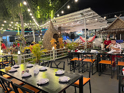 เรือนเดิม ริมน้ำ กู๊ดวิว