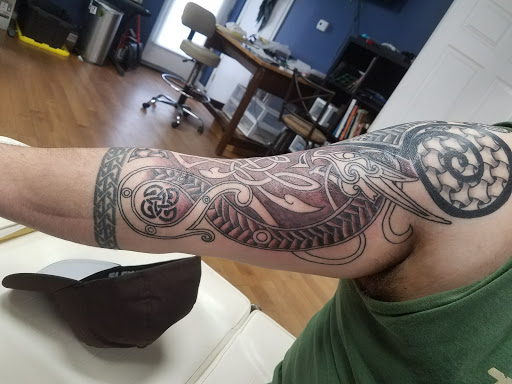 Tattoo Shop «Iron Lotus Tattoo», reviews and photos, 521 Pulaski Hwy A, Joppa, MD 21085, USA