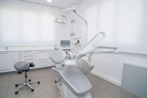 CALIDENT | Clínica dental - tu dentista en Sitges image
