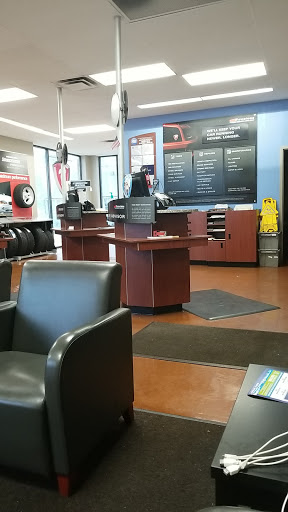 Tire Shop «Firestone Complete Auto Care», reviews and photos, 2550 Mannheim Rd, Franklin Park, IL 60131, USA
