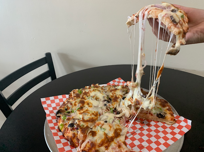 #9 best pizza place in Aurora - Gyros King & Pizzeria