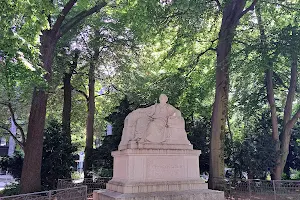 Richard Wagner Statue image