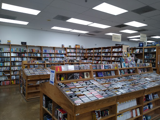 Book Store «Half Price Books», reviews and photos, 713 Harwood Rd, Bedford, TX 76021, USA