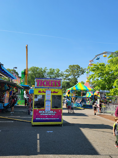 Outlet Mall «Tanger Outlet Westbrook», reviews and photos, 314 Flat Rock Pl, Westbrook, CT 06498, USA