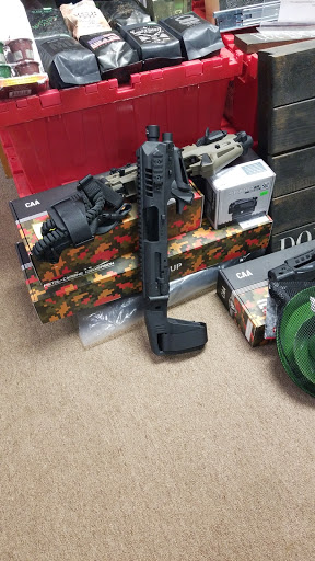 Gun Shop «Smith Outfitters, LLC», reviews and photos, 254 Avery Ave, Steubenville, OH 43952, USA