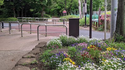 グリーンパーク緑地（八幡町）