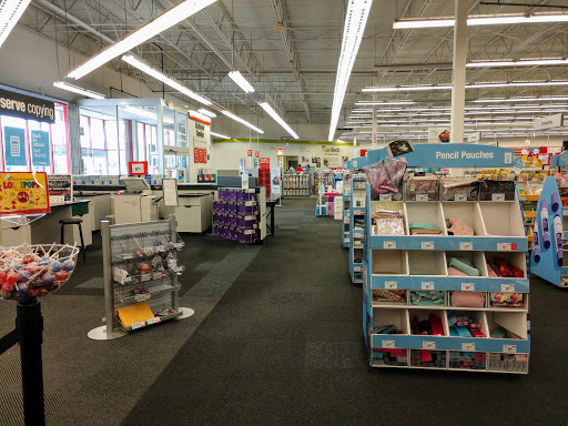 Office Supply Store «Staples», reviews and photos, 11 Winspear Dr SE, New Philadelphia, OH 44663, USA