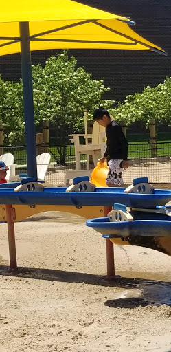 Recreation Center «Rakow Center», reviews and photos, 665 Barrington Ave, Carpentersville, IL 60110, USA