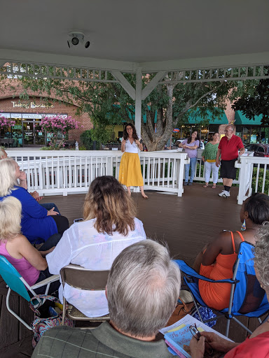 Book Store «FoxTale Book Shoppe», reviews and photos, 105 E Main St, Woodstock, GA 30188, USA