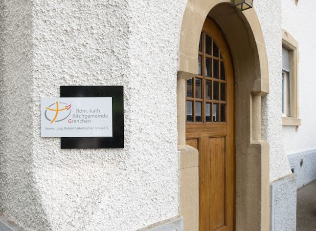 Rezensionen über Verwaltung röm.-kath. Kirchgemeinde in Grenchen - Kirche