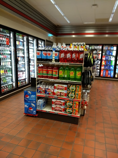 Gas Station «QuikTrip», reviews and photos, 8600 Pleasant Valley Rd, Pleasant Valley, MO 64068, USA