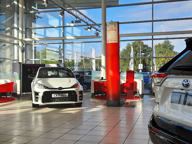 Reviews of SLM Toyota in Norwich - Car dealer