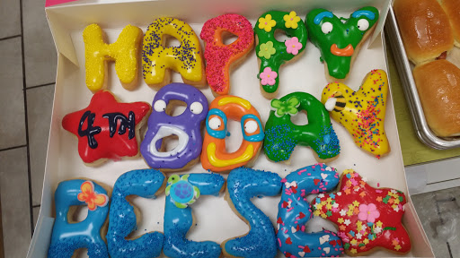 Donut Shop «Sweet Spot Donuts», reviews and photos, 3105 Ira E Woods Ave #130, Grapevine, TX 76051, USA