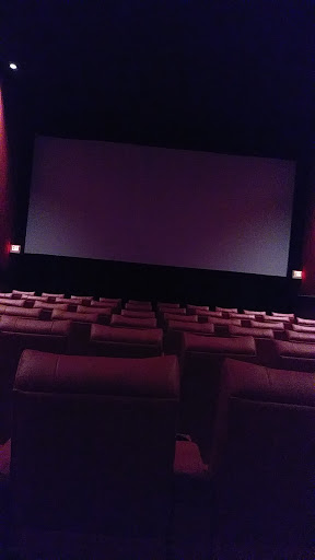 Movie Theater «Apple Cinemas Waterbury», reviews and photos, 920 Wolcott St, Waterbury, CT 06705, USA