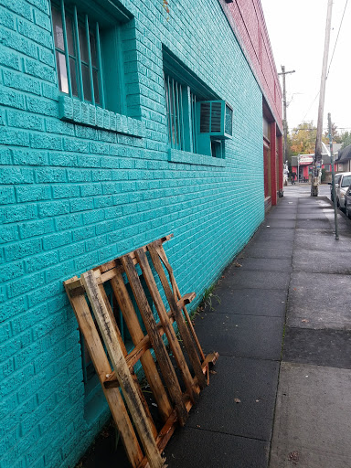 Used Clothing Store «Red Light Clothing Exchange», reviews and photos, 3590 SE Hawthorne Blvd, Portland, OR 97214, USA