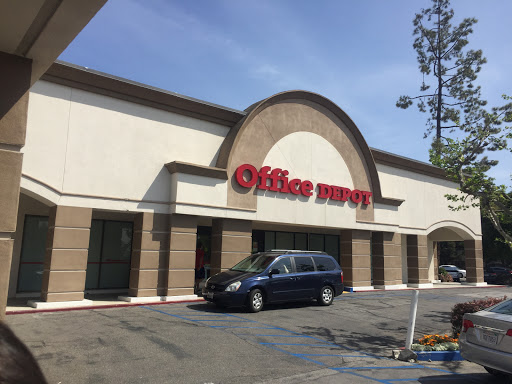 Office Depot, 25 E Hillcrest Dr, Thousand Oaks, CA 91360, USA, 