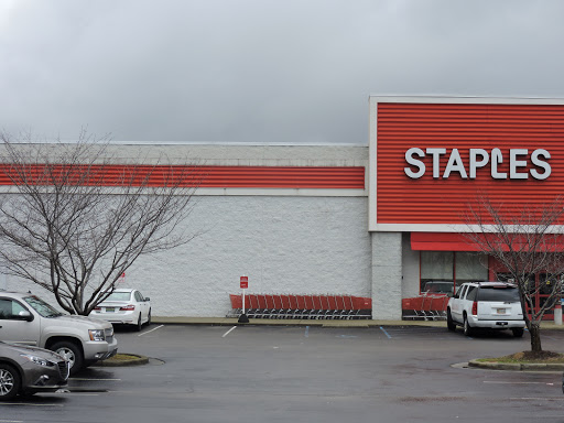 Staples, 1905 Edwards Lake Rd, Birmingham, AL 35235, USA, 