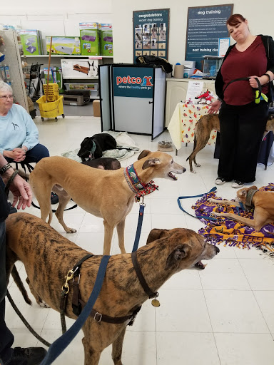 Pet Supply Store «Petco Animal Supplies», reviews and photos, 710 W 66th St, Richfield, MN 55423, USA