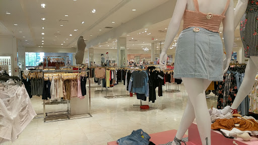 Clothing Store «Forever 21», reviews and photos, 1451 Gateway Blvd, Fairfield, CA 94533, USA