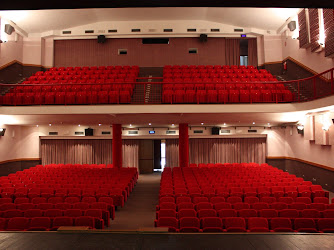 Teatro Comunale di Cormons - Artisti Associati