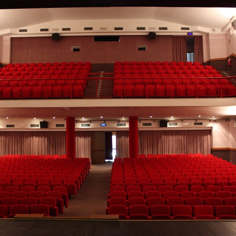 Teatro Comunale di Cormons - Artisti Associati