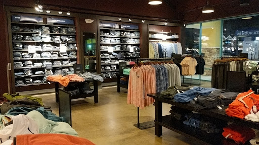 Clothing Store «Hollister Co. Outlet», reviews and photos, 4015 S Interstate Hwy 35, San Marcos, TX 78666, USA
