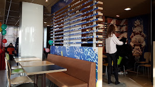 Photo n°93 de McDonald's à Milhaud ()
