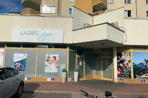 LadiesGym Wola image