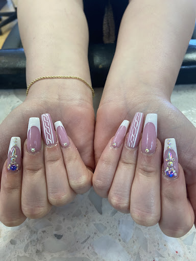 Nail Salon «Model Nail Salon», reviews and photos, 971 Beards Hill Rd, Aberdeen, MD 21001, USA