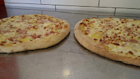 Plats et boissons du Pizzeria Distributeur 24/7 Pizza à Audincourt - n°4