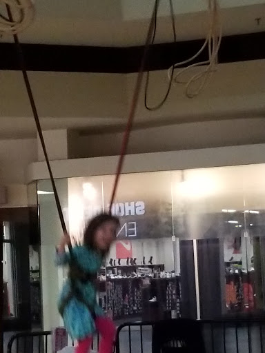 Shoe Store «Shoe Dept. Encore», reviews and photos, 3001 White Bear Ave #1001A, Maplewood, MN 55109, USA