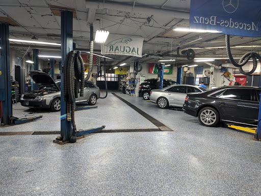 Auto Repair Shop «German Auto Works», reviews and photos, 4825 Excelsior Blvd, St Louis Park, MN 55416, USA