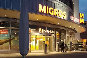Migros-Supermarkt - Emmenbrücke - Sonnenplatz image